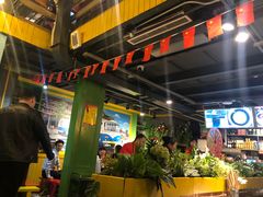 -钢管厂五区小郡肝串串香(奥克斯广场锦城万达店)