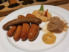 -LENBACH兰巴赫西餐啤酒坊(大连东港店)