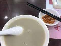 -护国寺小吃店(红莲南路店)