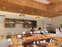 面包甜点陈列柜-那家面包房(珠江路店)