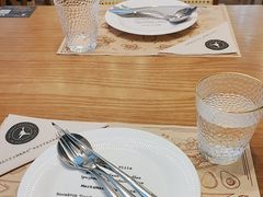 -Mark&Mars Restaurant