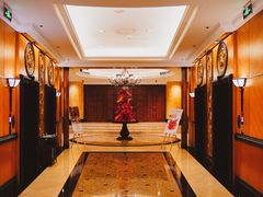 -深圳富苑皇冠假日套房酒店