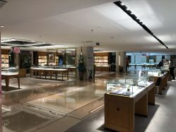 -北京七彩云南翡翠珠宝旗舰店(月坛店)