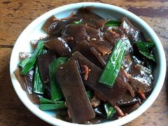 炒蕨粑-石屏会馆