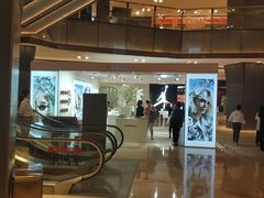 -BURBERRY(上海港汇恒隆广场店)