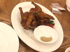脆皮烧乳鸽-富豪酒家(正大广场店)