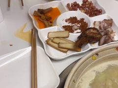 -土连锅·现熬养生汤锅(梁家巷店)