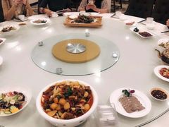 -巴扎美食·新疆菜·西域歌舞表演餐厅(新疆大厦店)