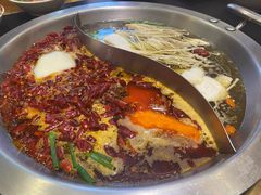 -沸炉重庆老火锅(军事博物馆店)