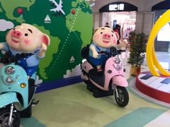 -梅龙镇广场