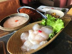 -老牌坊云南鱼豆花火锅(哈西万达店)
