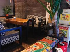 大堂-苹果树下艺术餐厅(宋庄店)
