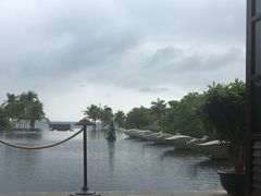 -亚龙湾喜来登·美景台大堂吧