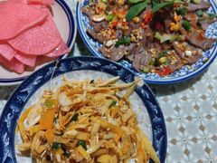 -蜗牛小馆醉乡民谣云南菜(惠新西里店)