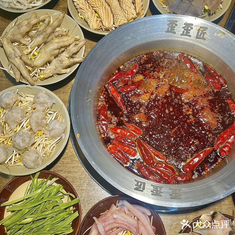 绵阳这家串串这么卷？