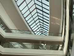 -上海滴水湖皇冠假日酒店