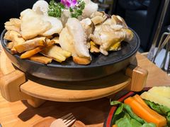 -一朵菌·野生菌探索家火锅(南亚店)