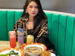 -七爷清汤腩·港式茶餐厅(世博店)