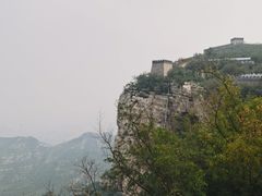 -抱犊寨风景区