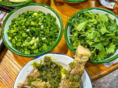 -黄小串·烤串海鲜涮牛肚(升龙广场店)