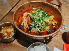 -成都你六姐·牛肉冒菜(信泰中心商场店)