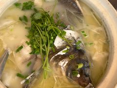 招牌鱼头煲-品渔味湖鲜馆(拈花湾店)