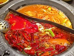 -宽板凳老灶火锅(台湾街店)