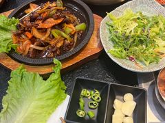 -臻牛烤肉