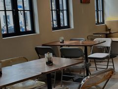 -Fridi Patisserie Cafe