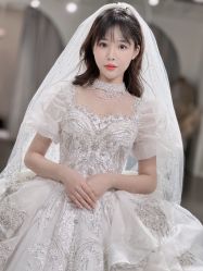 -艾米丽婚纱礼服