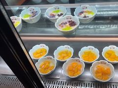 -芝小官毛肚火锅海鲜自助(苏州吴江区万宝店)