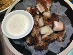 脆口烧肉-园林美食城·本土农家菜(杨和镇店)