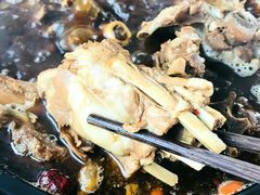 -亿诣蝎府炸酱面羊蝎子火锅(酷车小镇店)