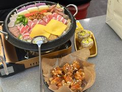 -豚妈妈汤饭·部队锅(南京东路店)