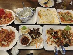 -两兄弟Song Pee Nong(2号店)