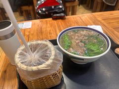 -云阿蛮云南生烫牛肉米线(奉贤路店)