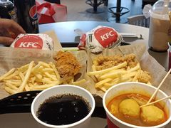 -肯德基(成山路地铁站店)