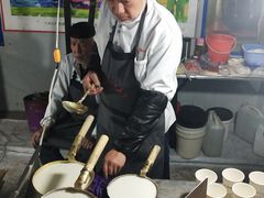 -清真老马家国华牛奶鸡蛋醪糟(正宁路店)