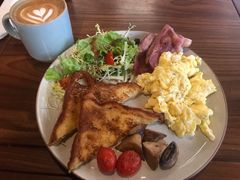 法式煎吐司早午餐-VESH COFFEE(定西路店)