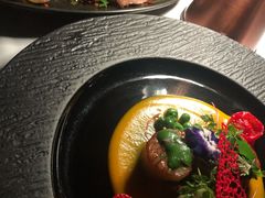 轻煎扇贝王配香草酱-Kathleen's Waitan 凯圣琳江景西餐厅(外滩店)