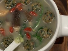 羊肚菌荠菜丸子煲-茹·pure vegan(博华广场店)