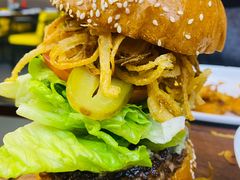 蓝波芝士牛肉堡-KATCHUP