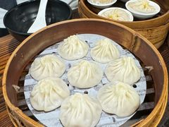 -莱莱小笼·乔艾