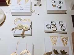 -LADY FAFA(巨鹿路陕西南路路口店)