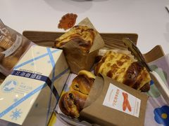 -好利来(万卉路店)
