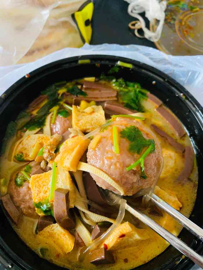 中午各种定外卖系列之鸭血粉丝汤