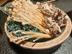 -三出山火锅(南京万象天地店)