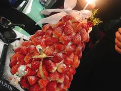 草莓圣诞树-蜜思琪蛋糕(民生路店)