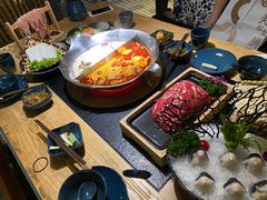 -湊湊火锅·茶憩(上海合生汇店)