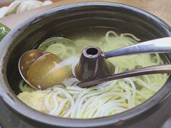 -云海肴·汽锅鸡·云南菜(天山百盛优客店)